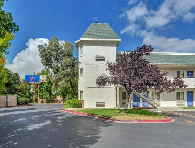 Motel 6 Rohnert Park, CA hotel detail image 1