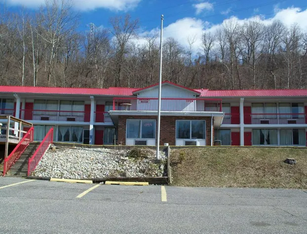 Rodeway Inn South Point hotel detail image 3