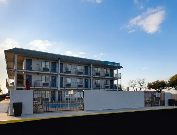 Motel 6 San Antonio, TX - West SeaWorld hotel detail image 2