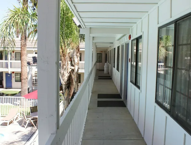 Motel 6 Coalinga, CA - East hotel detail image 4