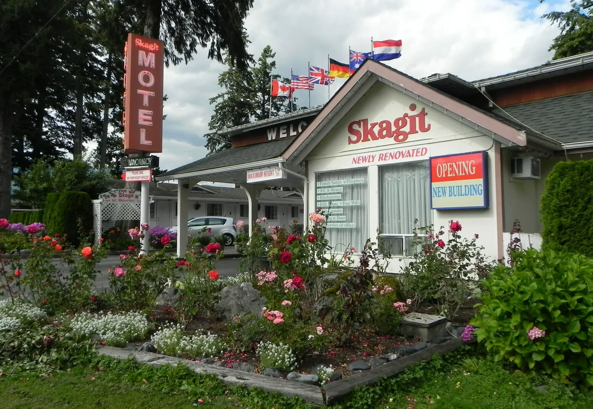 Skagit Motor Inn hotel hero