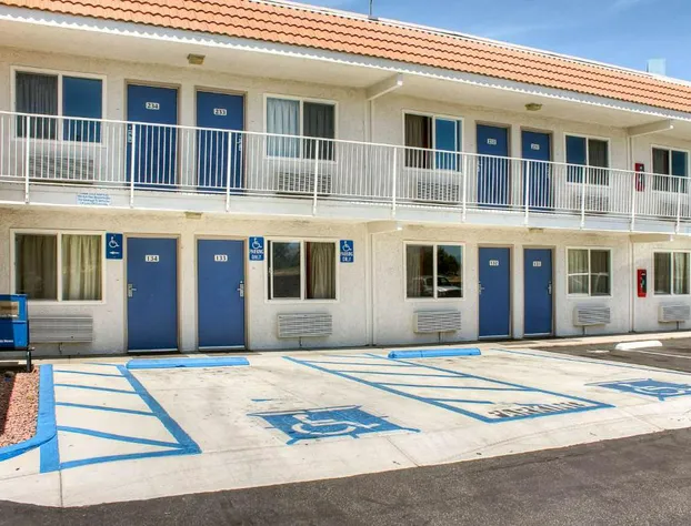 Motel 6 Lancaster, CA hotel detail image 2