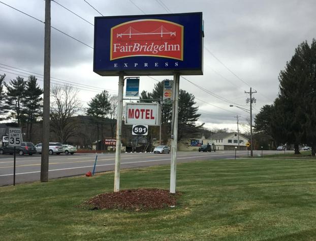 Fairbridge Inn Express hotel detail image 4