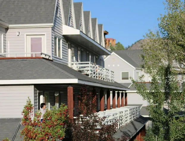 Absaroka Lodge hotel detail image 3