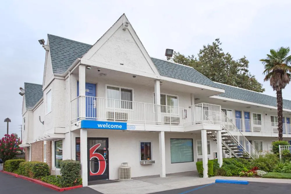Motel 6 Sacramento, CA - Central hotel hero