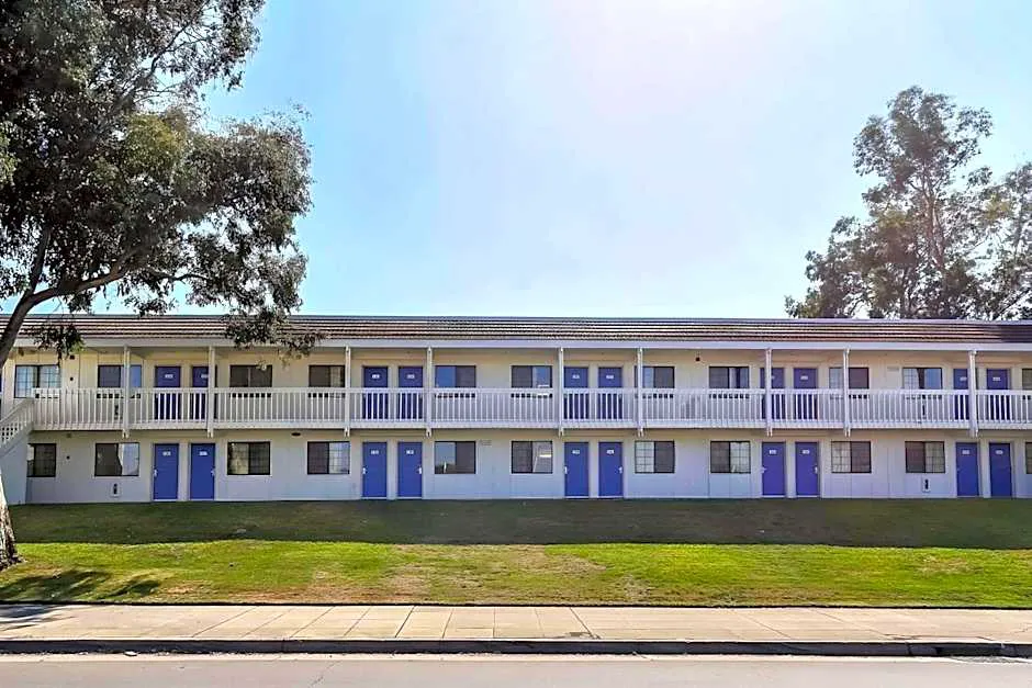 Park Inn by Radisson, Livermore hotel hero