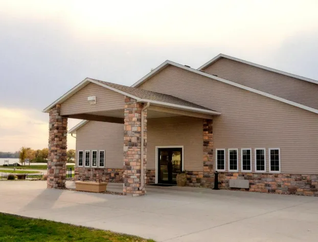 Cobblestone Inn and Suites - Lake View hotel detail image 2