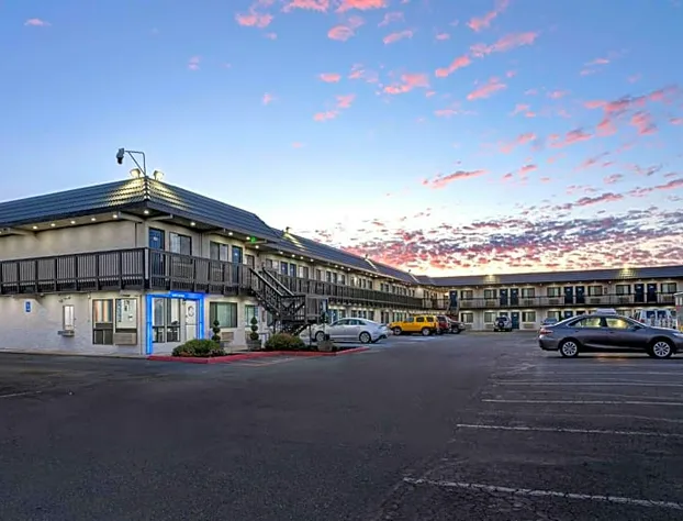 Motel 6 Eureka, CA – Redwood Coast hotel detail image 1