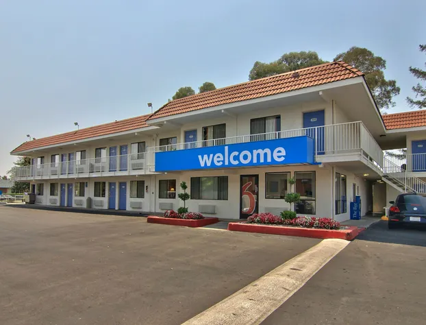 Motel 6 West Sacramento, CA hotel detail image 3