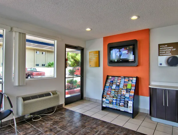 Motel 6 West Sacramento, CA hotel detail image 4