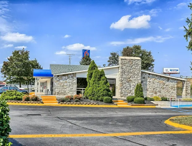 Travelodge by Wyndham Hagerstown hotel detail image 1