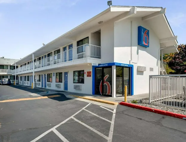 Motel 6 Bellingham, WA hotel detail image 4