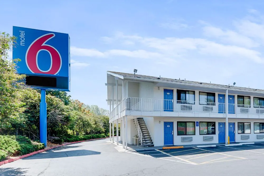 Motel 6 Bellingham, WA hotel hero