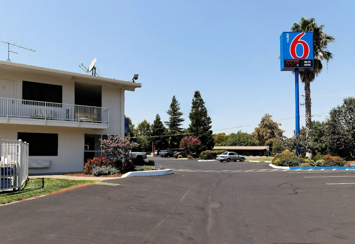 Motel 6 Chico, CA hotel hero
