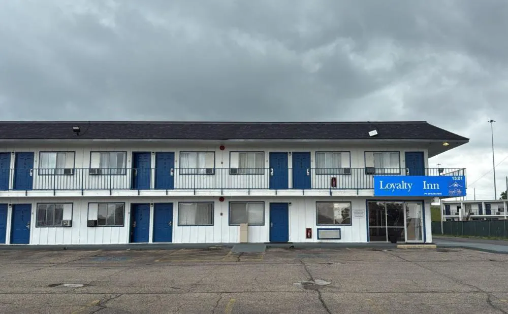 Loyalty Inn hotel hero