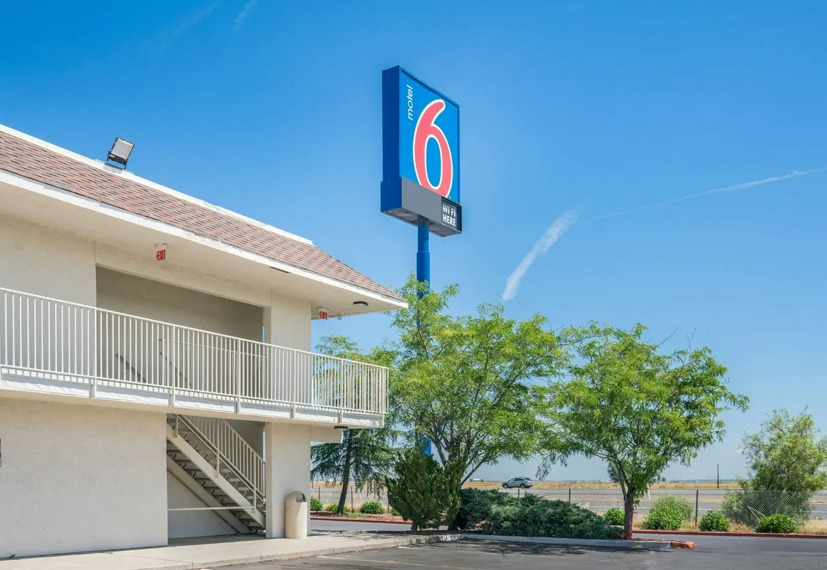 Motel 6 Williams, CA hotel hero