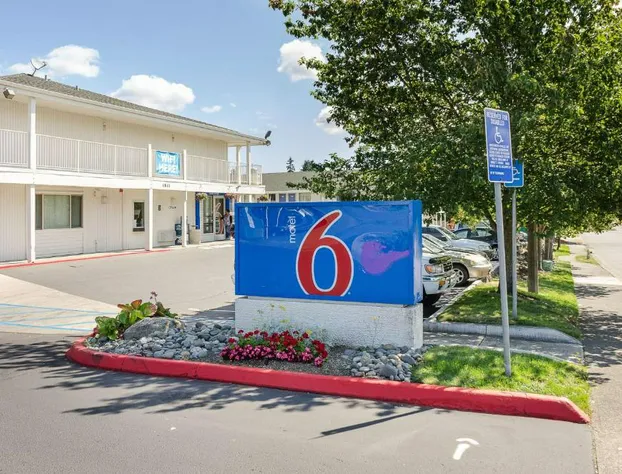 Motel 6 Tacoma, WA - South hotel detail image 2