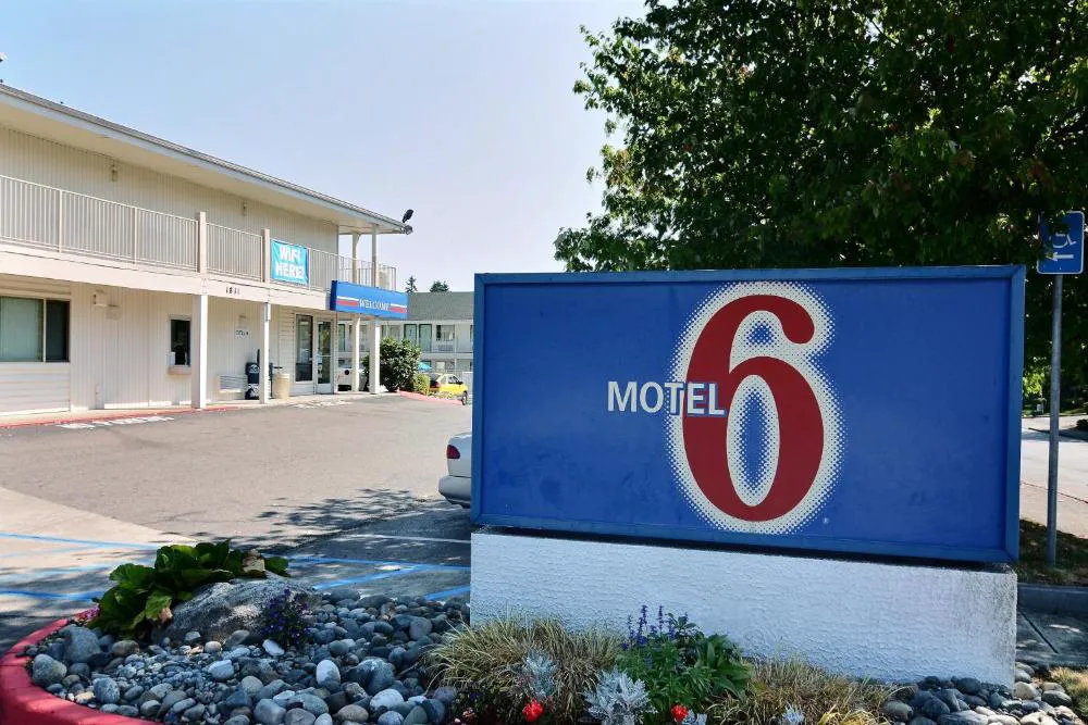 Motel 6 Tacoma, WA - South hotel hero
