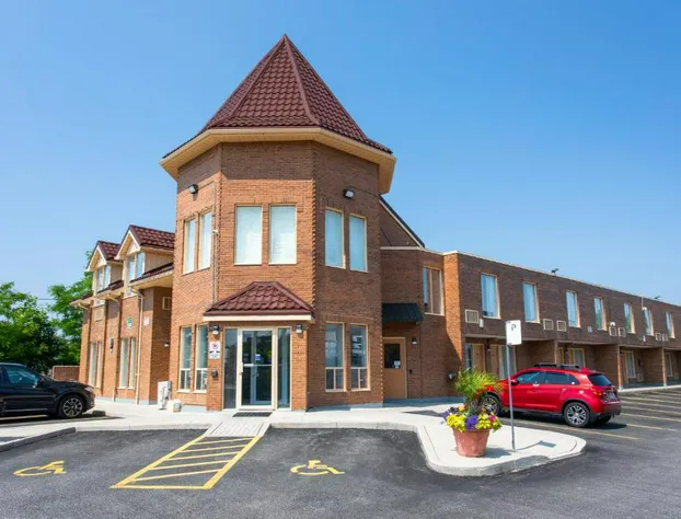 Super 5 Inn hotel detail image 2