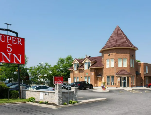 Super 5 Inn hotel detail image 1