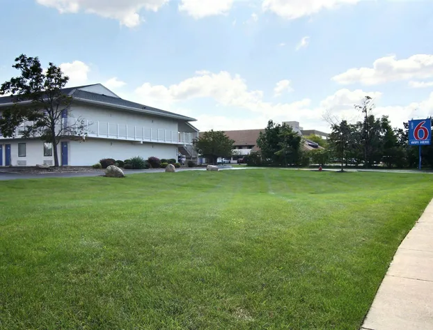Motel 6 Middleburg Heights, OH - Cleveland hotel detail image 4