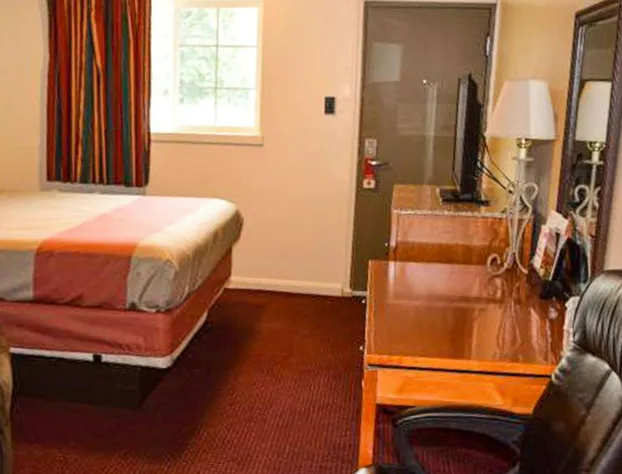 Relax Inn Bloomsburg hotel detail image 4