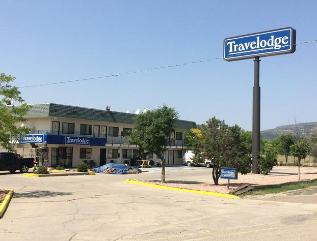 Travelodge by Wyndham Raton hotel detail image 2
