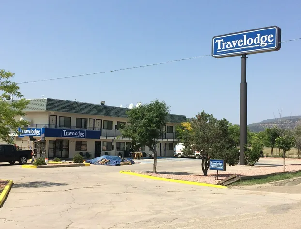 Travelodge by Wyndham Raton hotel detail image 1