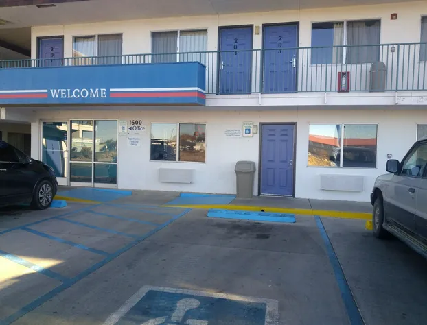 Motel 6 Farmington, NM hotel detail image 2