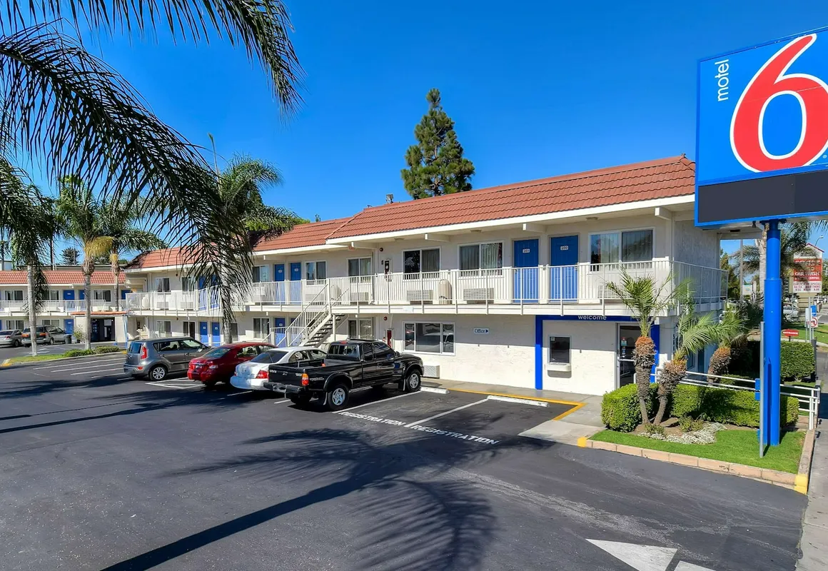 Motel 6 Denver, CO - Airport hotel hero