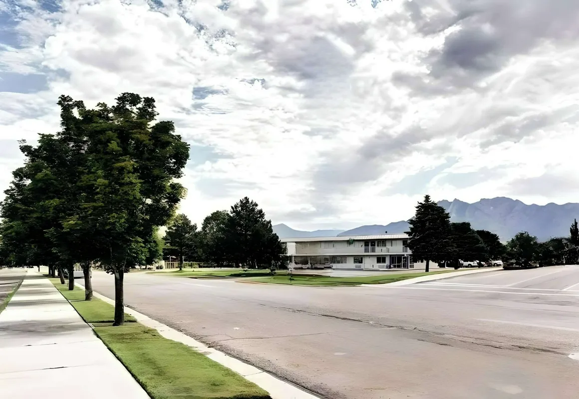 Econo Lodge Midvale hotel hero