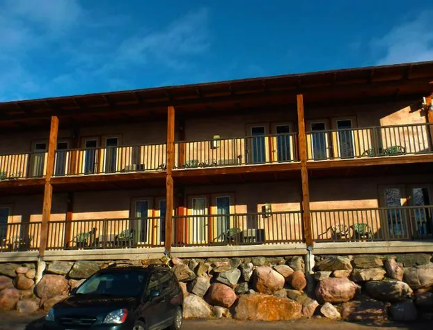 Timberland Inn hotel detail image 1