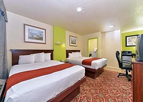 Rodeway Inn Modesto hotel detail image 1