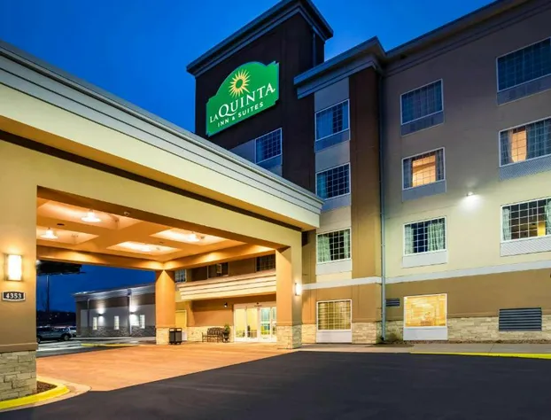 La Quinta Inn & Suites by Wyndham Rochester Mayo Clinic S hotel detail image 1