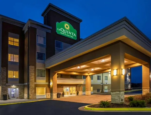 La Quinta Inn & Suites by Wyndham Rochester Mayo Clinic S hotel detail image 4