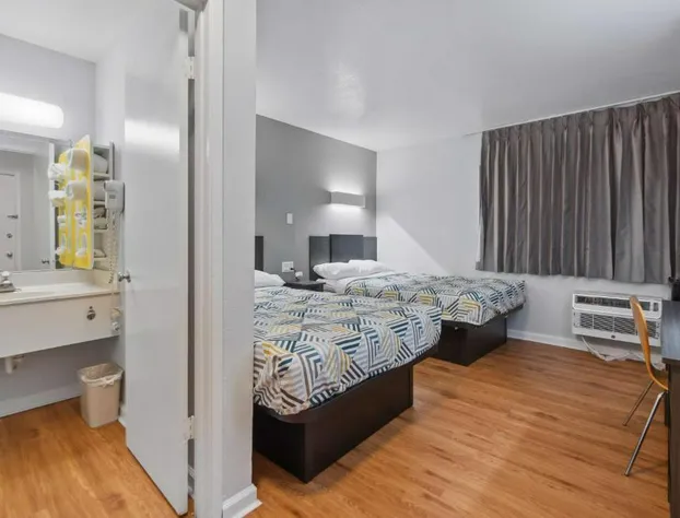 Motel 6 Normal, IL - Bloomington Area hotel detail image 4