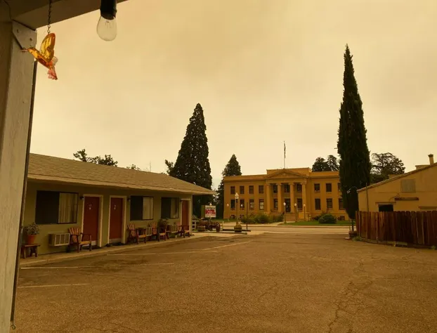 Independence Courthouse Motel hotel detail image 2