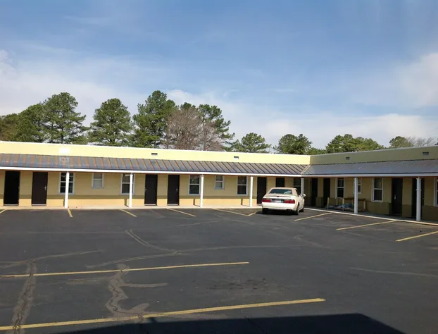 Budget Inn hotel detail image 1