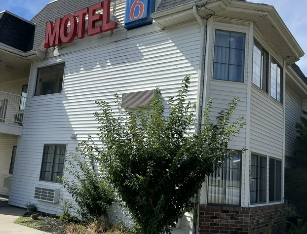 Motel 6 Wethersfield, CT - Hartford hotel detail image 1