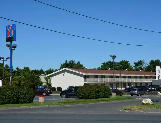 Motel 6 Chicopee, MA - Springfield hotel detail image 2