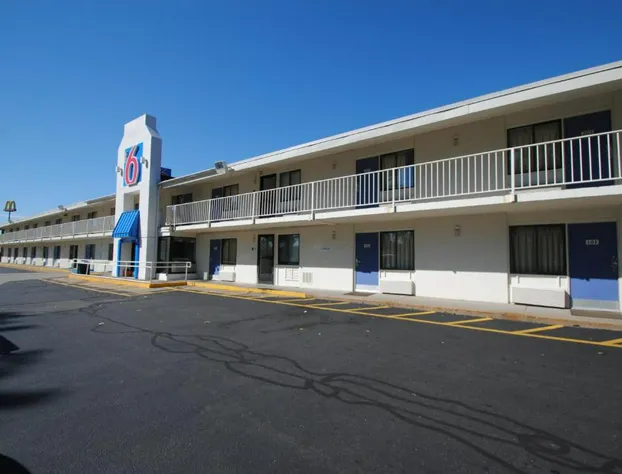 Motel 6 Chicopee, MA - Springfield hotel detail image 4