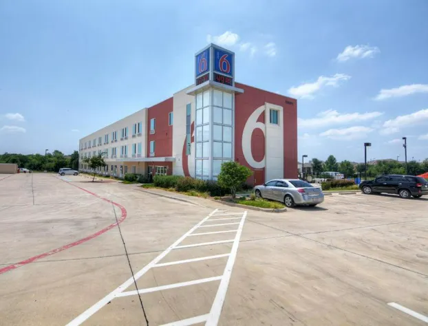 Motel 6 Roanoke, TX - Northlake - Speedway hotel detail image 4