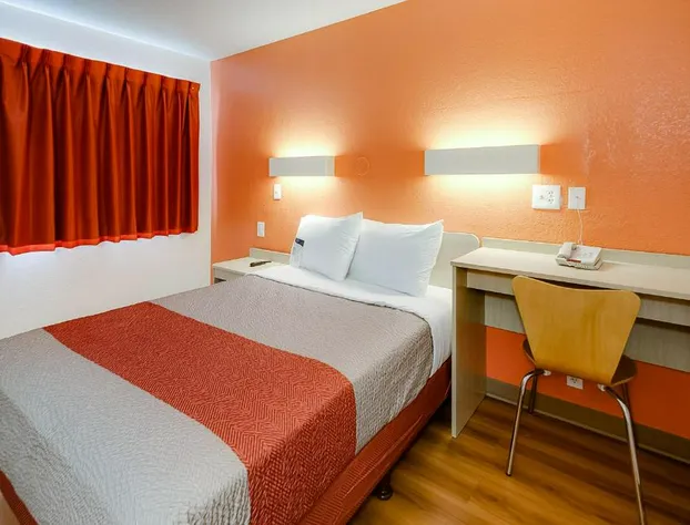 Motel 6 Lenexa, KS - Kansas City Southwest hotel detail image 4