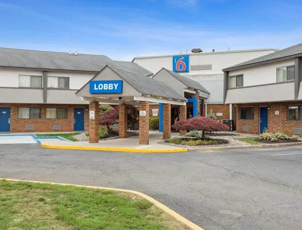 Motel 6 Piscataway, NJ hotel detail image 1