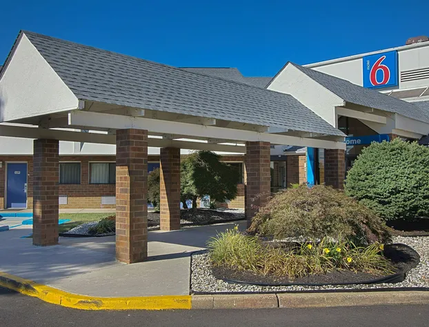 Motel 6 Piscataway, NJ hotel detail image 1