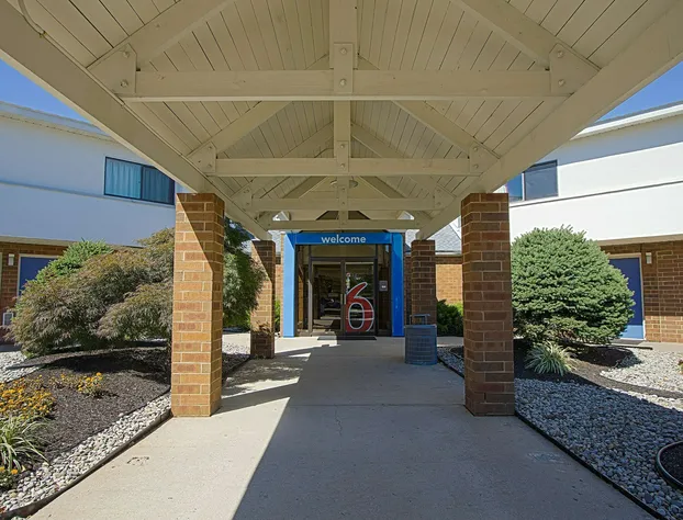 Motel 6 Piscataway, NJ hotel detail image 4
