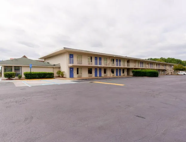 Motel 6 Norfolk, VA hotel detail image 1