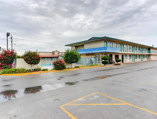 Motel 6 Jonesboro, AR hotel detail image 2