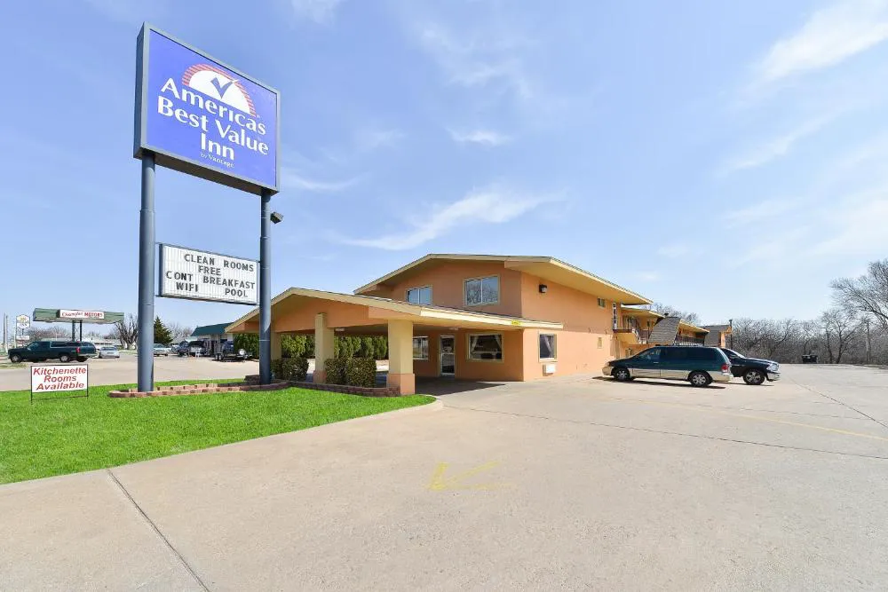 Americas Best Value Inn Ponca City hotel hero