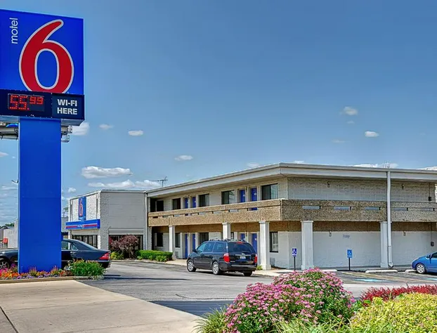 Motel 6 Villa Park, IL - Chicago West hotel detail image 1